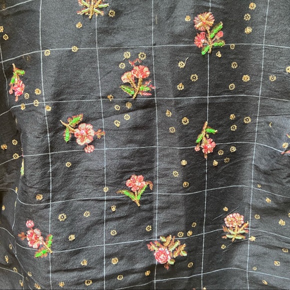 Melange Tops. Size- L - Picture 8 of 10